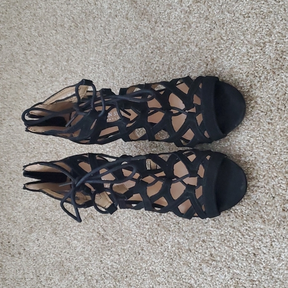 Christian Siriano Shoes - Black heels
